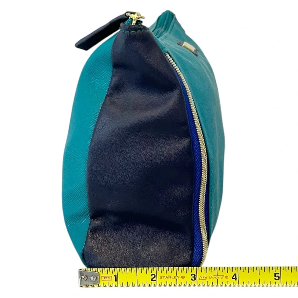 Estée Lauder Turquoise and Navy Cosmetics Bag with Zipper Accents